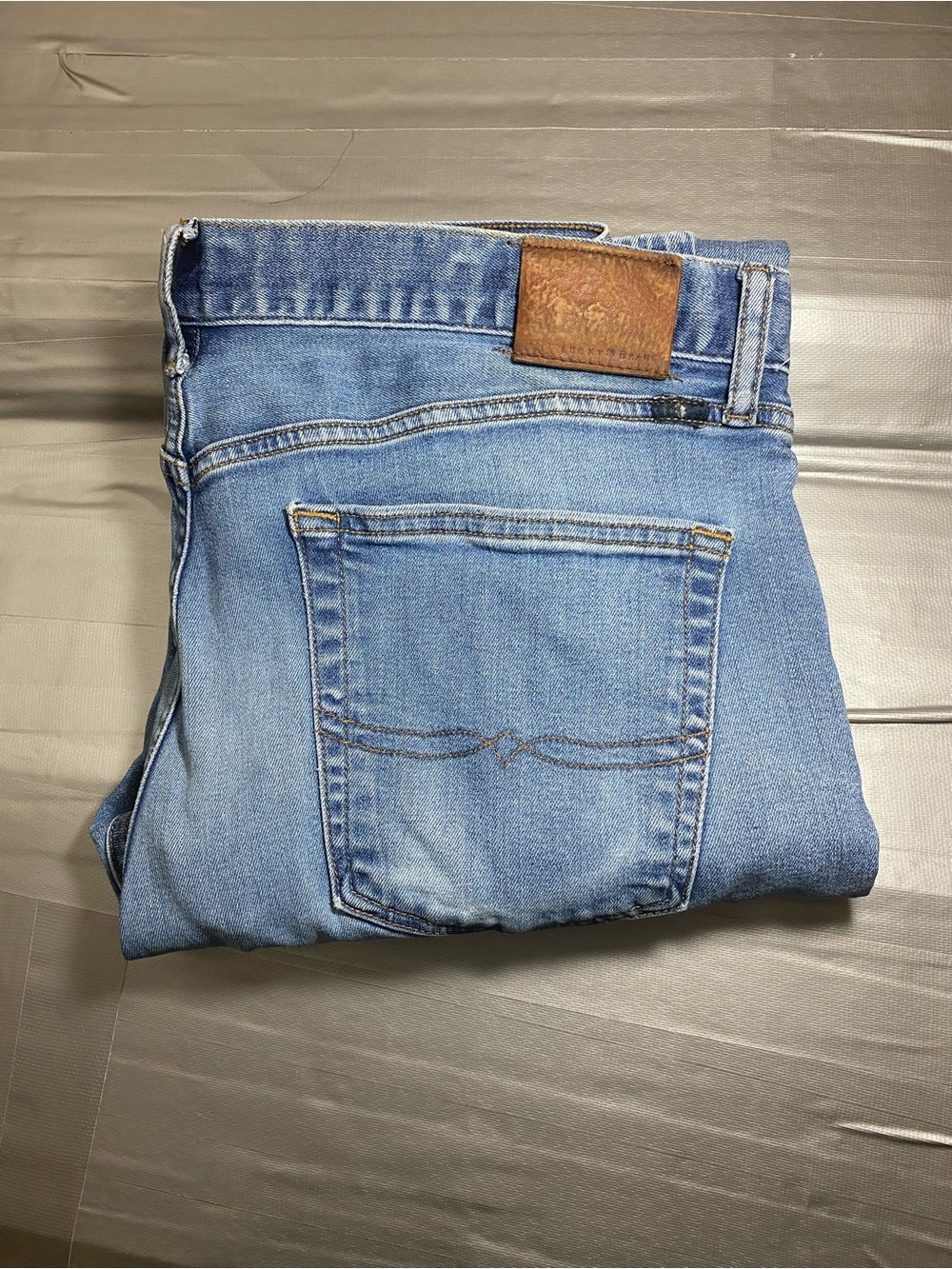 Lucky Brand Light Blue Relaxed Men’s Jeans 34x32